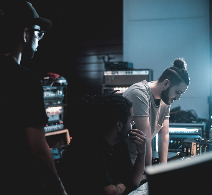 Recording Studios, Mixing & Mastering Engineers, Singers SoundBetter