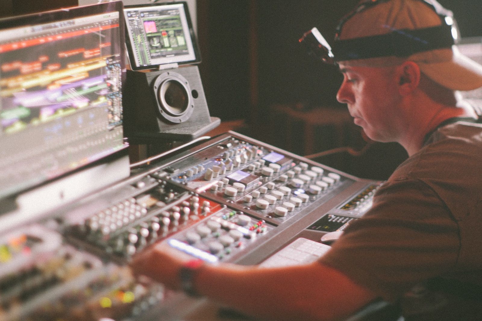 Music Producers POV - Luca Pretolesi - Image 4